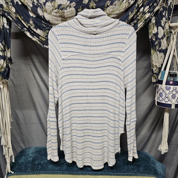 🔥 Free People | We The Free |  Kristina Drippy Thermal Long Sleeve size Medium - Picture 7 of 11